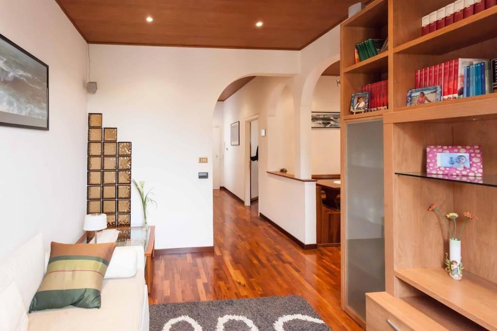 Tonyman Apartment 1 Болонья Екстер'єр фото